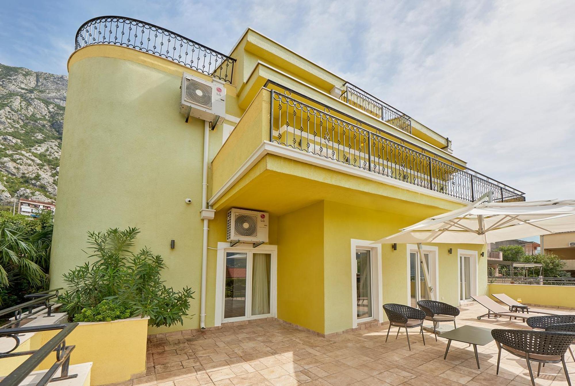 2Montenegro Mimoza Apartments Dobrota Exterior foto